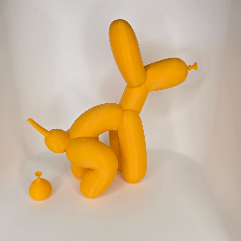 Funny ballon poop dog