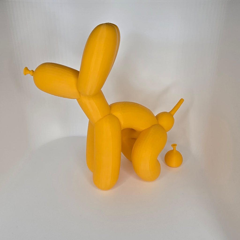 Funny ballon poop dog